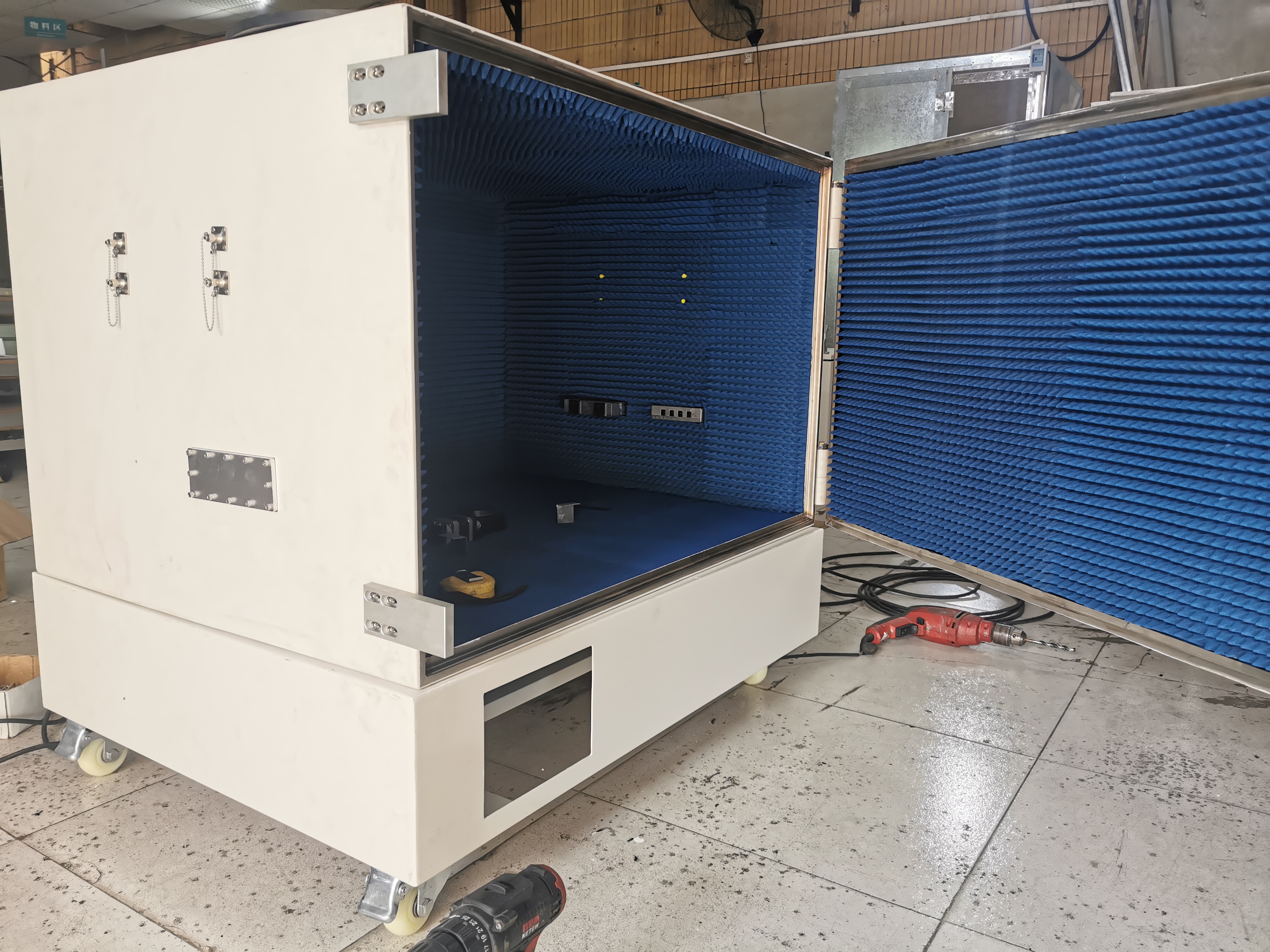 Wi-Fi Turntable Shielding Box