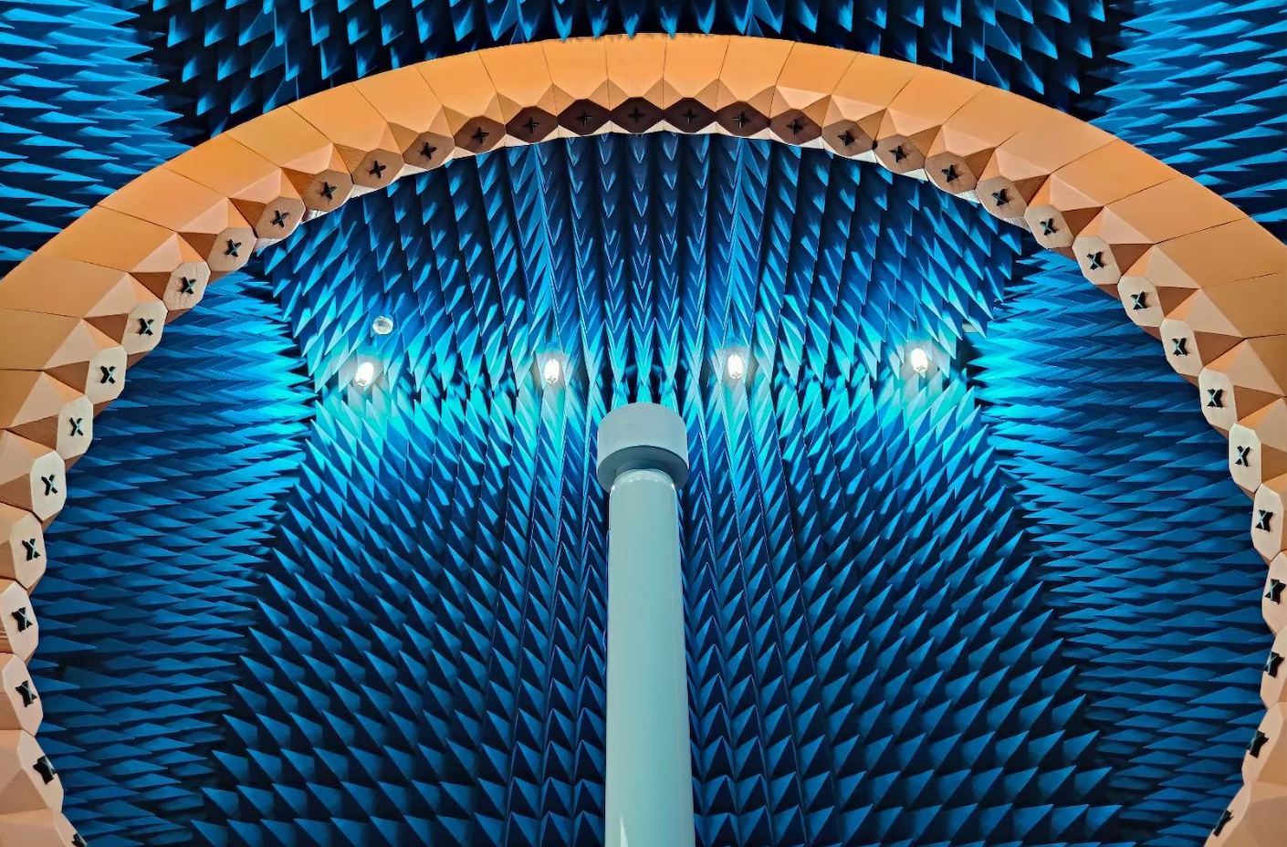 电波暗室与EMC Testing Environment
